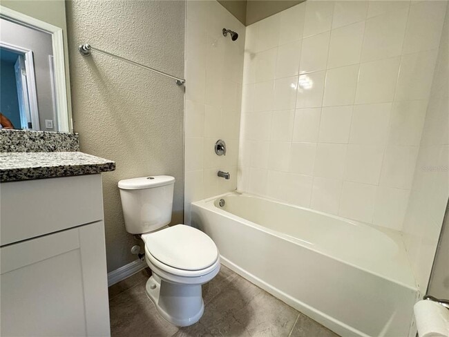 Building Photo - 440 Venetian Palms Blvd