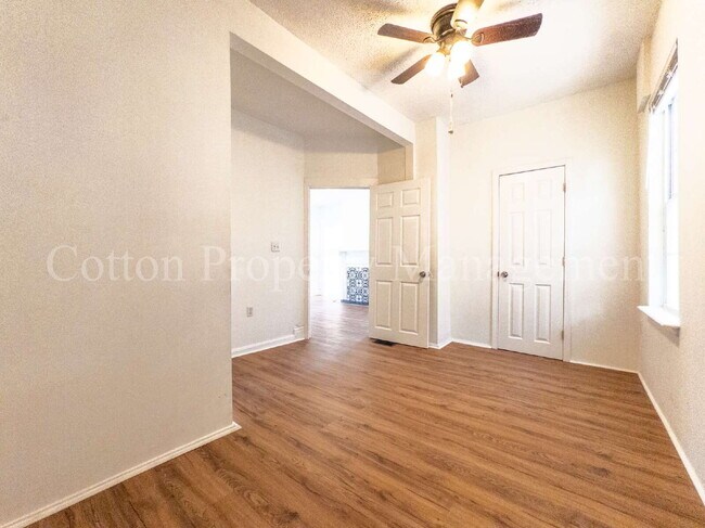 Building Photo - 2BR/1BA Apartment in Downtown Wilmington - Near Brooklyn Arts District - $1,375/Monthly - Pet Fri...