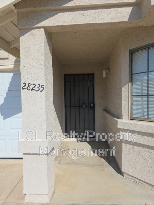 Building Photo - 28235 Encino Dr