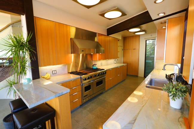 Building Photo - 785 Alta Vista Way