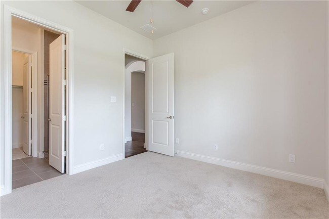 Building Photo - 14800 Kemps Landing