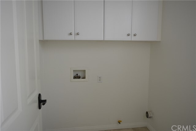 Building Photo - 3145 Anacapa Way