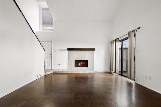 Building Photo - 9572 Windswept Ln