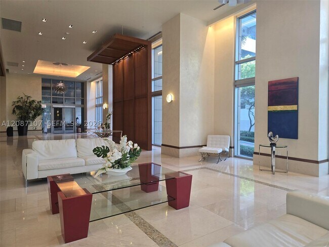 Building Photo - 1060 Brickell Ave