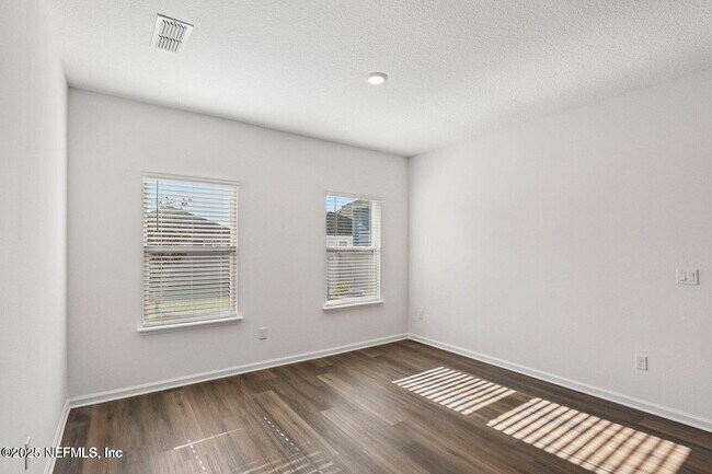 Building Photo - 134 River Mist Dr