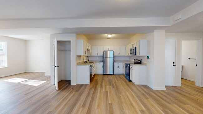 Building Photo - IMMACULATE - Clark / Fulton Area - 3 Bedrooms - 3 Baths - Single Family Home