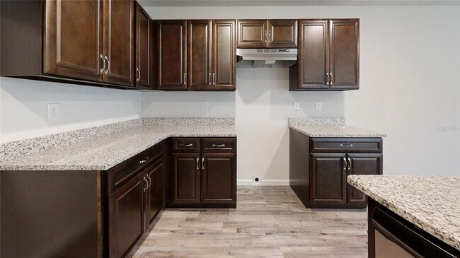 Building Photo - 51 Walnut Run Ct