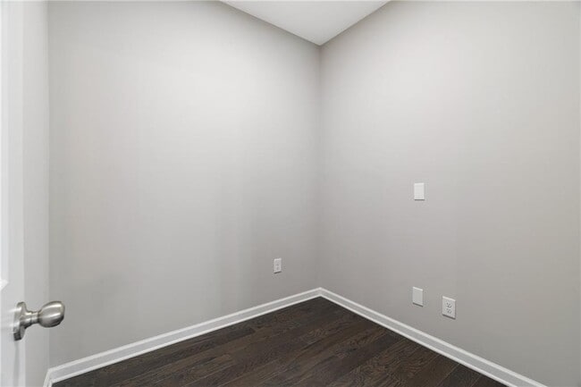 Building Photo - 123 Marlow Dr