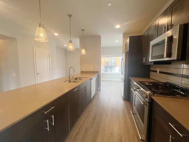 Building Photo - 18236 73rd Ave NE