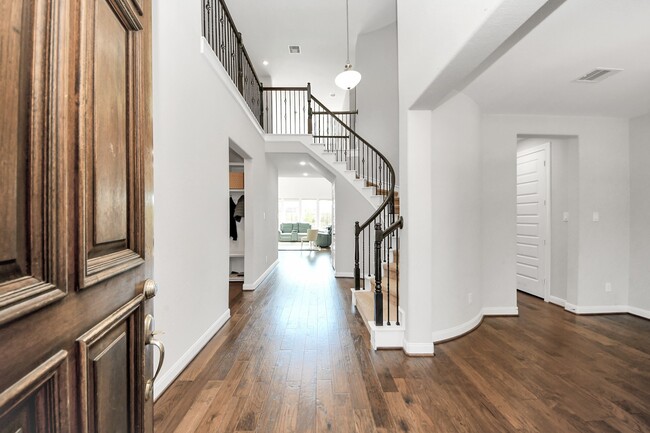 Building Photo - 2707 Brighton Willow Way