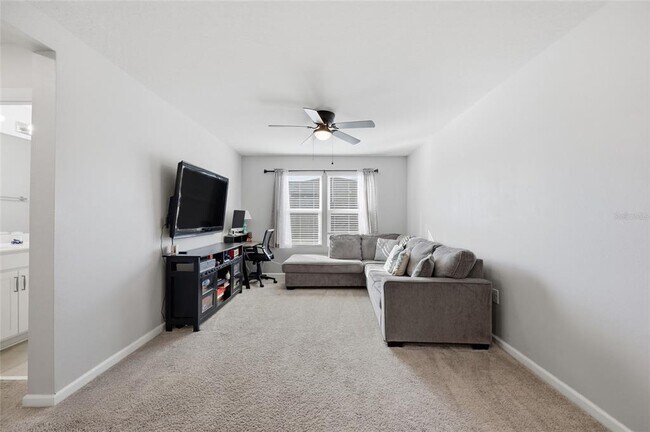 Building Photo - 1123 Sugarwood St