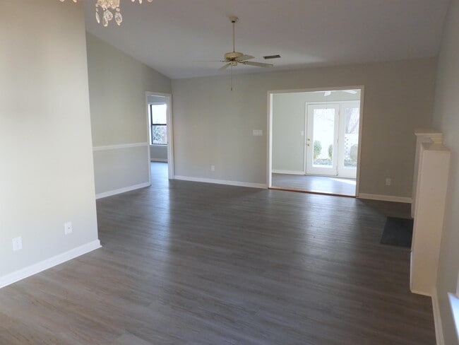 Building Photo - 1146 Mill Park Dr