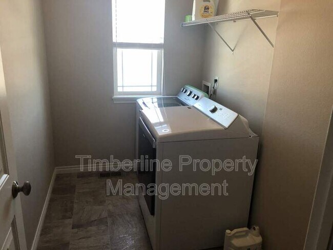 Building Photo - 10814 Warm Sunshine Dr