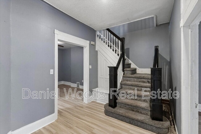 Building Photo - 3560 N 11th St