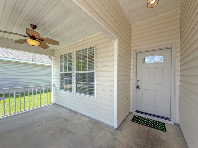 Building Photo - 3363 Golden Rain Dr