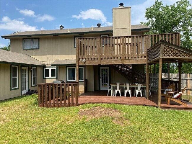 Building Photo - 3201 Canter Ln