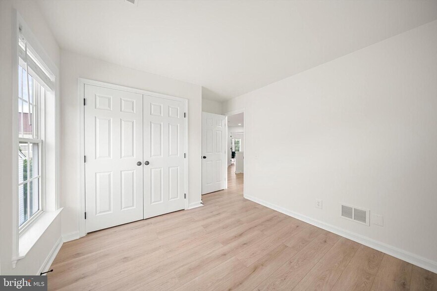 Building Photo - 12399 Brown Fox Way