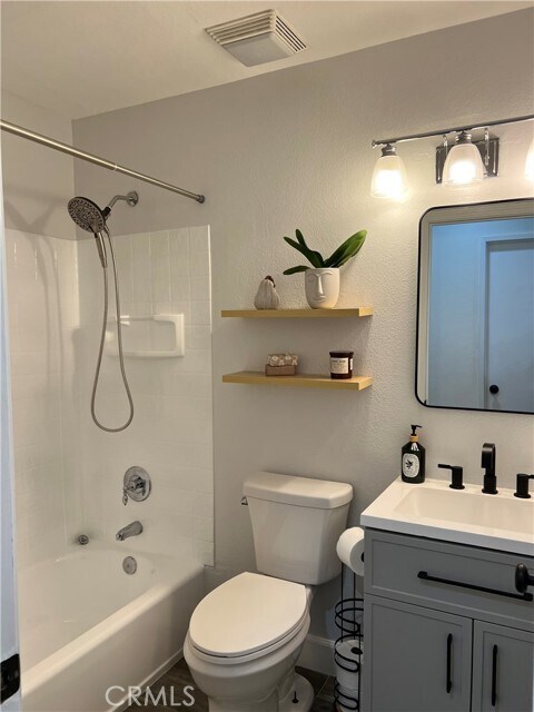 Building Photo - 24214 Dalgo Dr