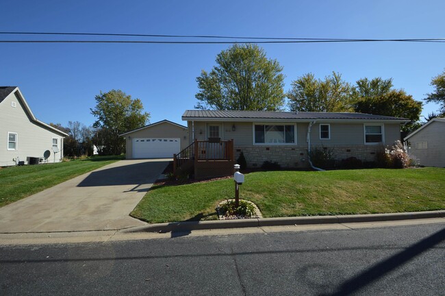 Primary Photo - 610 Elizabeth St