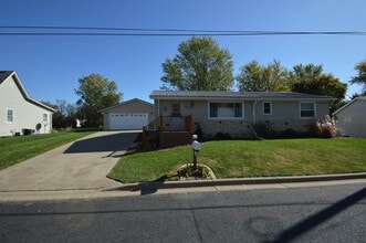 Building Photo - 610 Elizabeth St