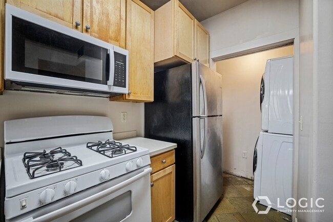 Building Photo - 6605 N 2200 W