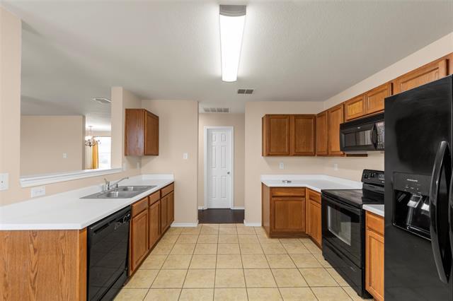 Building Photo - 2805 Lake Terrace Dr