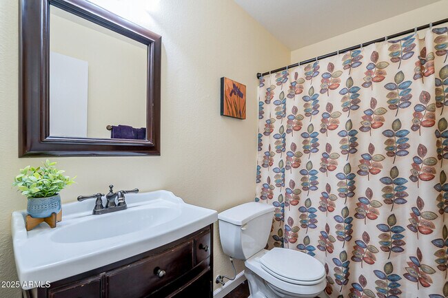 Building Photo - 6347 W Saddlehorn Rd