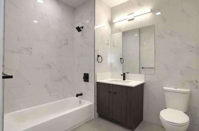 Building Photo - 3516 John F. Kennedy Blvd