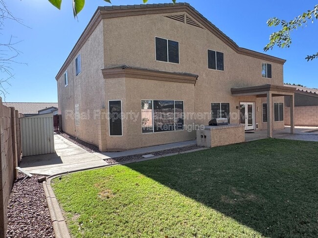 Building Photo - 10426 E Dolphin Ave