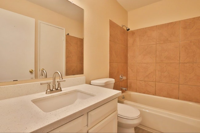 Building Photo - Nice Family Home with Huge Yard