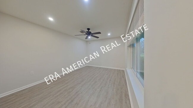 Building Photo - 6 Poquito Rd