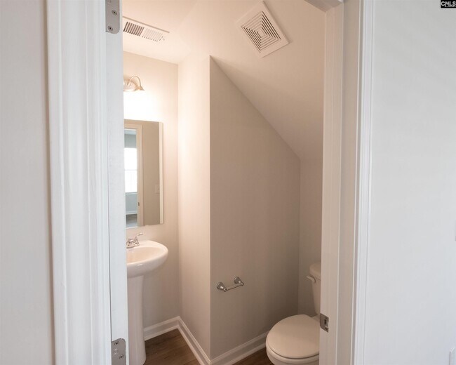 Building Photo - 433 Eclipse Ln