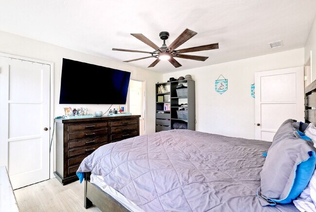 Building Photo - Beautifully Renovated La Mesa Home with 2-Car Detached Garage!