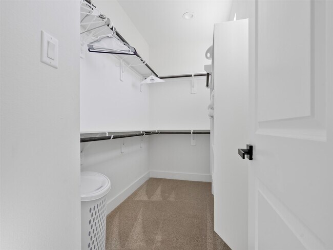 Primary Photo - 1807 Lee St