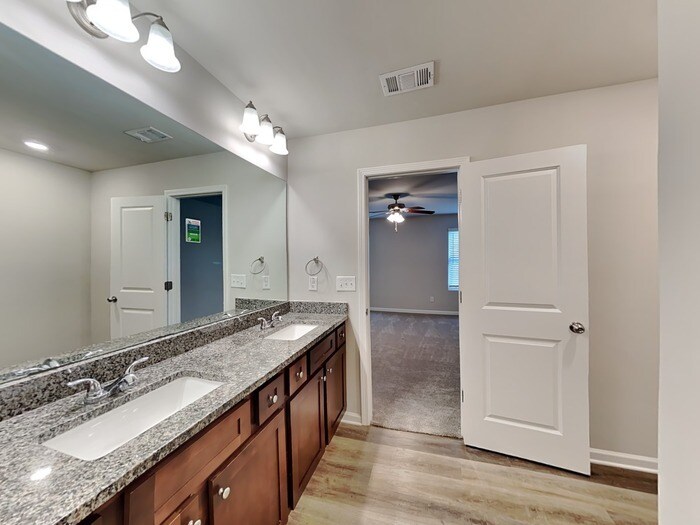 Building Photo - 15 Blake Ave