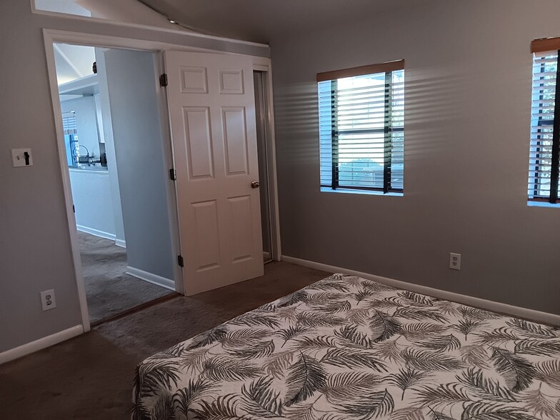 Building Photo - 5117 McKamey Rd