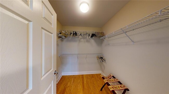 Building Photo - 100 Highlands Ridge Pl SE