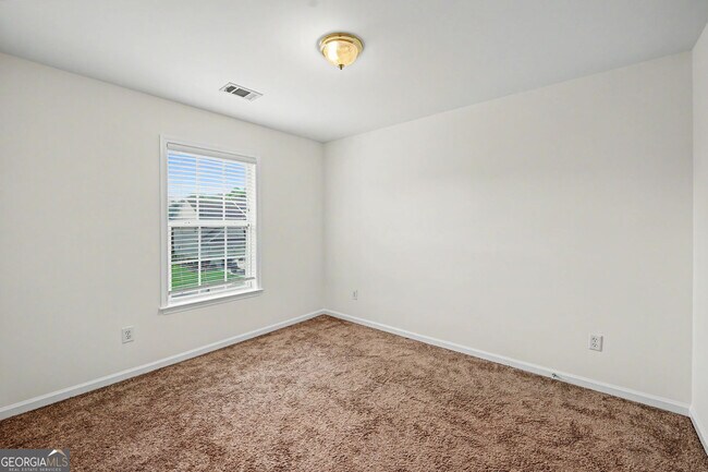 Building Photo - 8330 Grenadier Trail