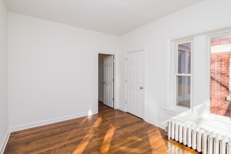 Interior Photo - Lakewood