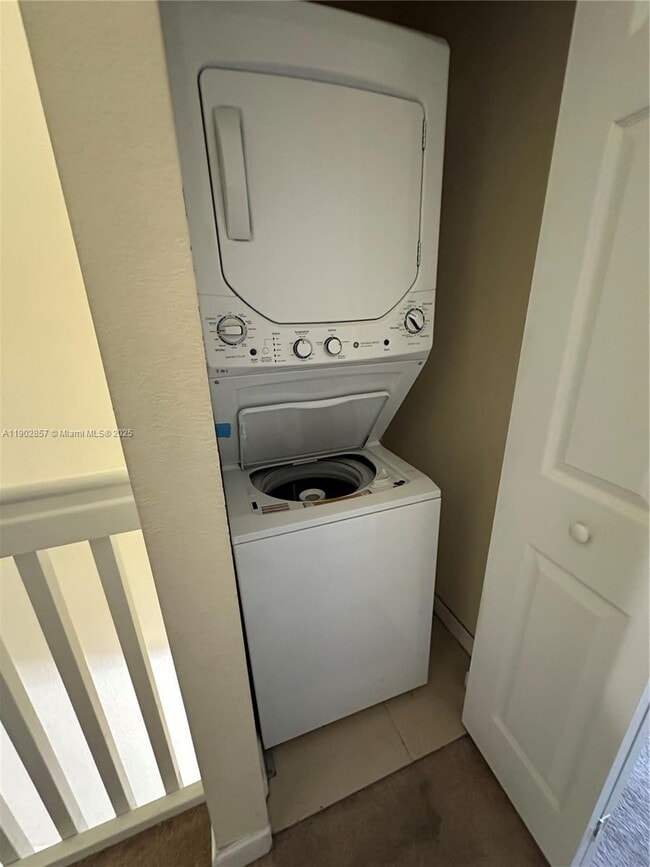 Building Photo - 8938 W 35th Way