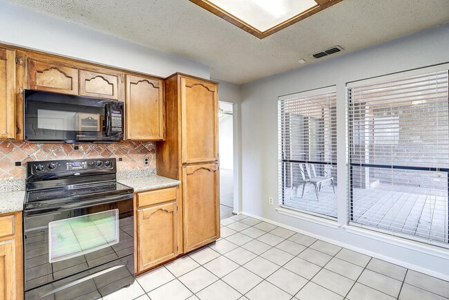 Building Photo - 7034 Powderhorn Ct