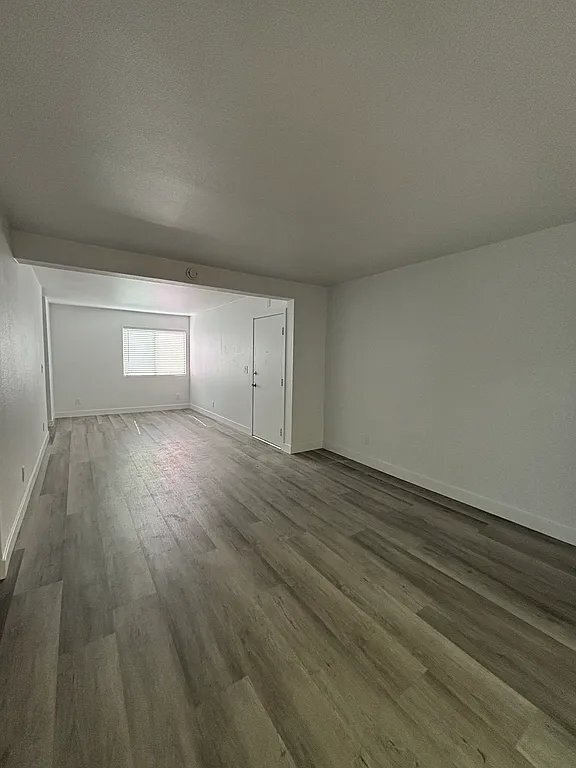 Building Photo - 1610 W Civic Center Dr