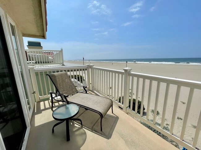 Building Photo - 4025 Ocean- MFR