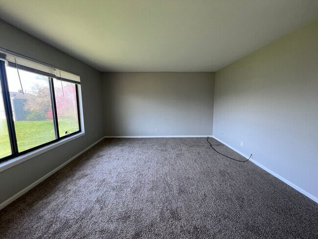 Building Photo - 01050 - Ardmore 2610-2612