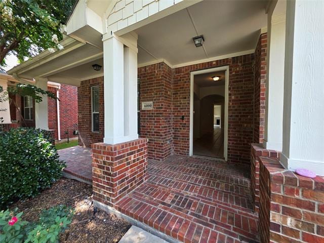 Building Photo - 6000 Mariposa Dr