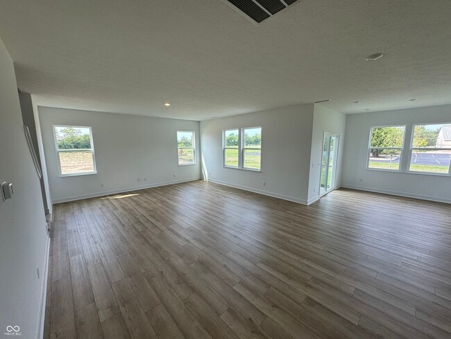 Building Photo - 1124 Tansley Ln
