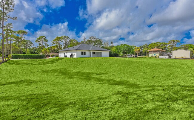 Building Photo - 13177 47th Ct N