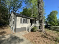 Building Photo - 1333 Westmont Rd SW