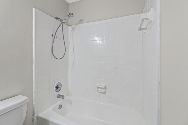 Building Photo - 1697 Spoonbill Rd