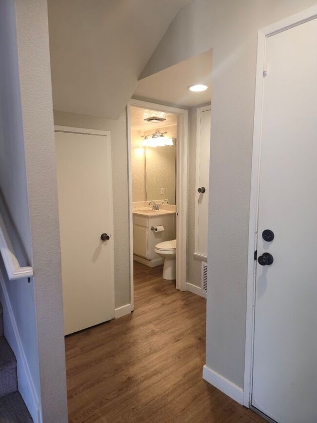 Building Photo - Light-Filled End Unit Condo, 2BD/2.5BA wit...